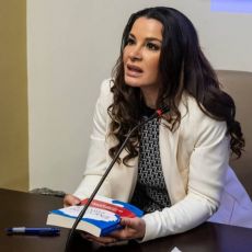 “EMOZIONI PRIVATE” DI AMALIA MANCINI VINCE I PREMI SCRIPTURA E SALVATORE QUASIMODO