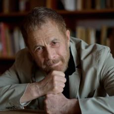 “IL SOGNO DI UN UOMO RIDICOLO”, GABRIELE LAVIA INAUGURA LA STAGIONE DEL TEATRO BASILICA 