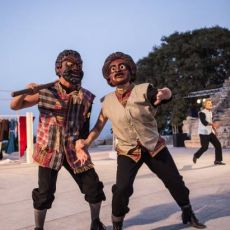 PER LA RASSEGNA TEATRI DI PIETRA: “DYSKOLOS, OSSIA LO SCORBUTICO” DI MENANDRO 