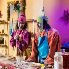 IL FANTASTICO MONDO DI BABBO NATALE AL CASTELLO DI LUNGHEZZA SI COLORA DI DOLCEZZA       A 