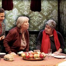 “LA BASTARDA DI ISTANBUL” TRIONFA AL SALA UMBERTO 