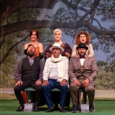 “SE LA PANCHINA PARLASSE”, INTRIGANTE COMMEDIA DI PIERFRANCESCO PINGITORE 
