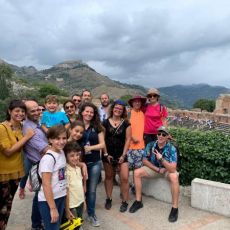 SONO INIZIATE LE PASSEGGIATE ARCHEO-FILOSOFICHE PER BAMBINI AL PARCO DI NAXOS 